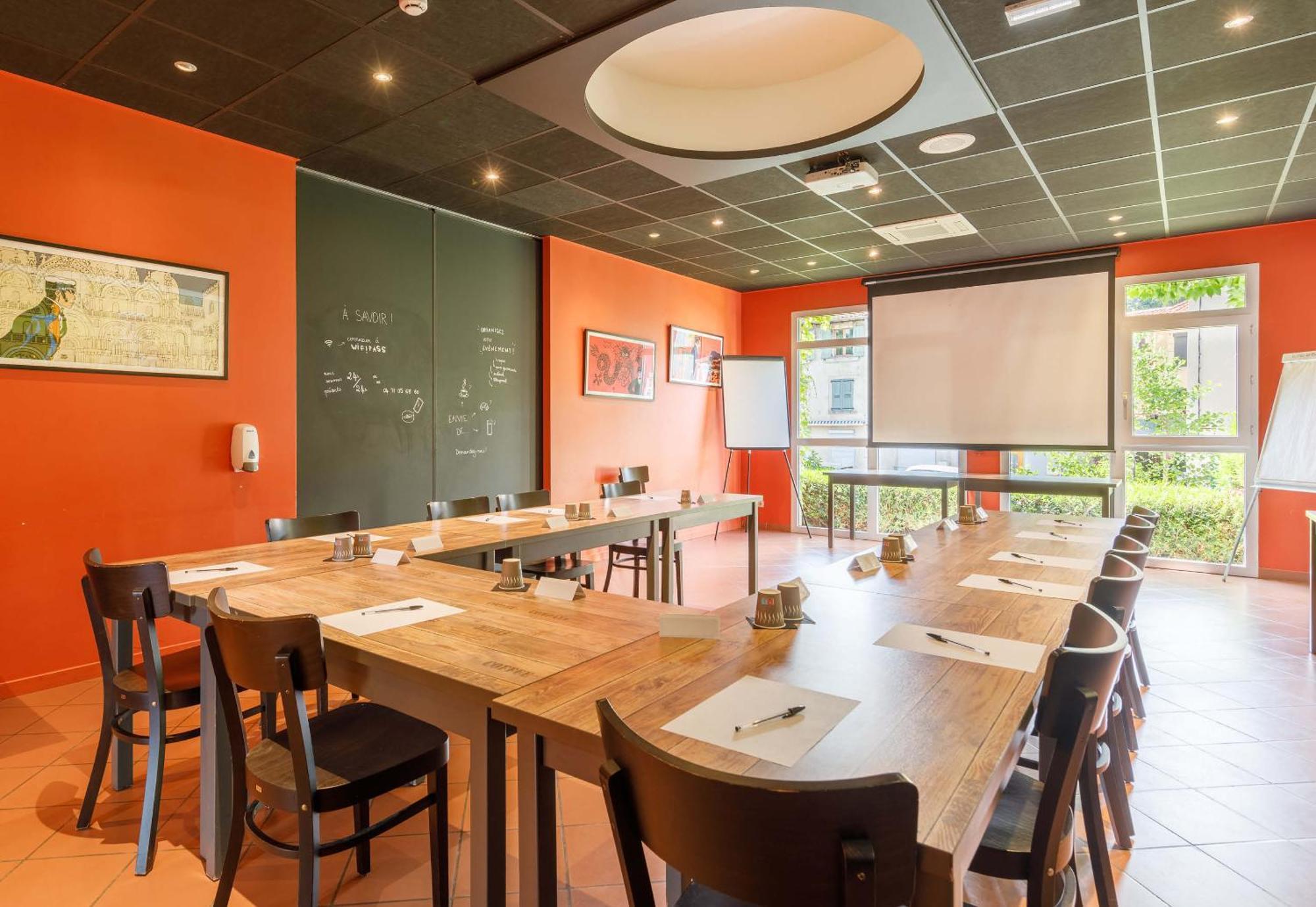 B&B Hotel Le Puy-En-Velay Vals-pres-le-Puy Bagian luar foto