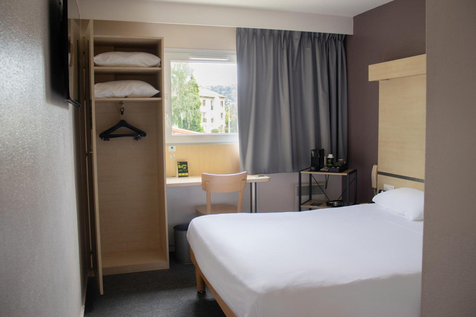 B&B Hotel Le Puy-En-Velay Vals-pres-le-Puy Bagian luar foto