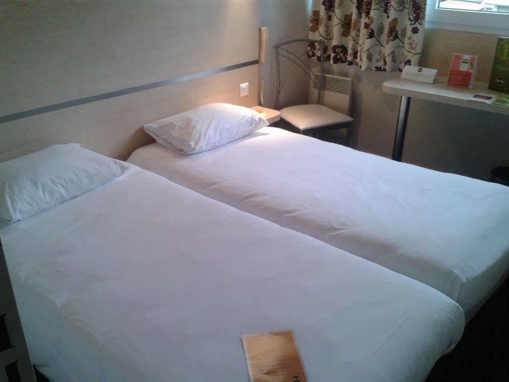 B&B Hotel Le Puy-En-Velay Vals-pres-le-Puy Bagian luar foto