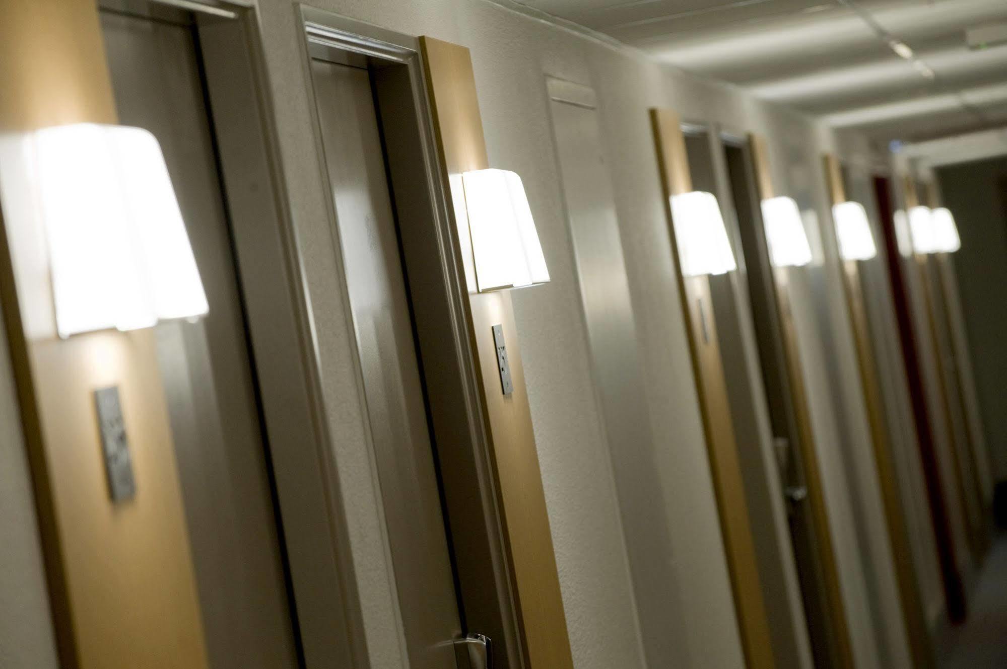 B&B Hotel Le Puy-En-Velay Vals-pres-le-Puy Bagian luar foto